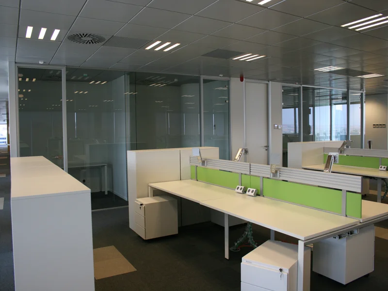 Mamparas divisorias de oficinas proyecto BP oil en MADRID ESPAÑA