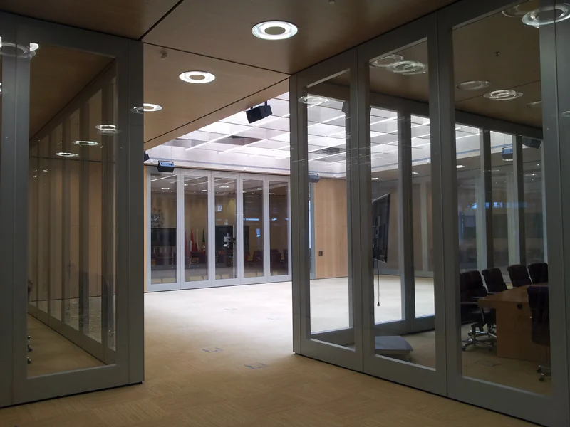 Muros Tabiques Móviles de vidrio doble acústicos OAMI